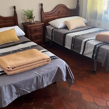 Hostal Sabor Fusion 호텔 La Pradera de Navalhorno 외부 사진