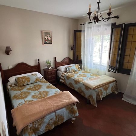 Hostal Sabor Fusion 호텔 La Pradera de Navalhorno 외부 사진